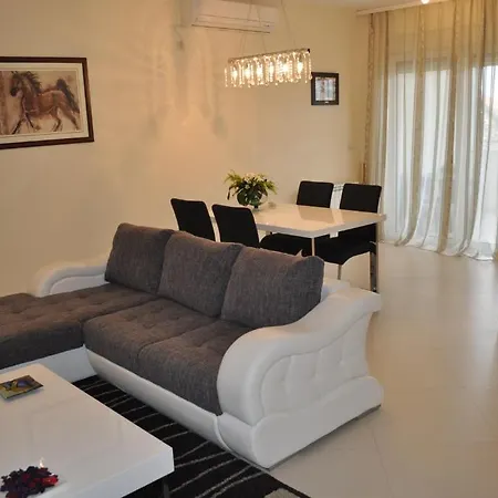 Soleado Apartment *