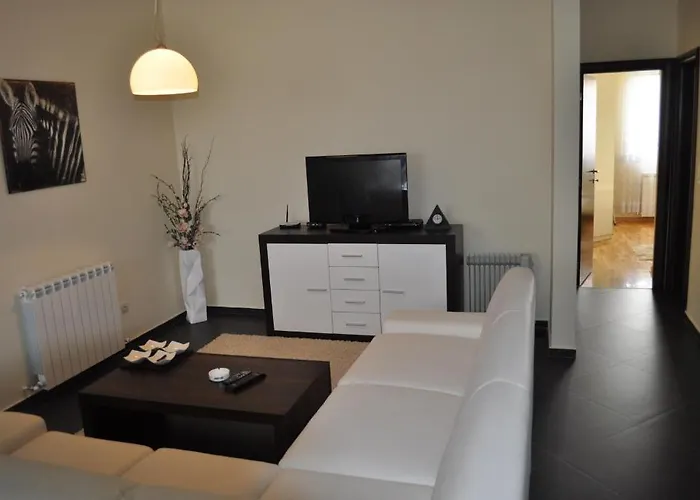 Soleado 公寓 Pančevo